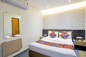 Fabhotel Cosmos Green
