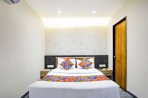 Fabhotel Cosmos Green