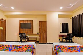 Fabhotel Shree Mohan Palace