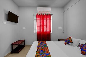 Fabhotel Pavis Inn