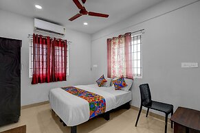 Fabhotel Pavis Inn