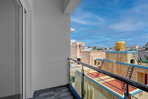 Fabhotel Pavis Inn