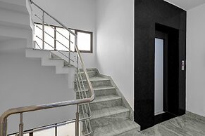 Fabhotel Pavis Inn