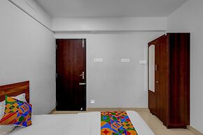 Fabhotel Pavis Inn