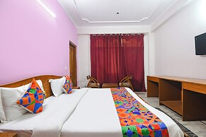Fabhotel The Paradise