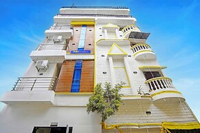 Fabhotel Shri Shubh Palace