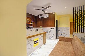 Fabhotel Shri Shubh Palace