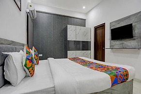 Fabhotel Kashi