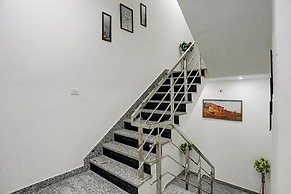 Fabhotel Kashi