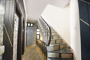 Fabhotel Heritage Residency