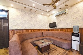 Fabhotel Shiv Palace