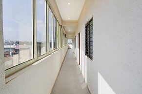 FabHotel Royal Inn Dehu