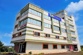 FabHotel Royal Inn Dehu