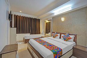 Fabhotel Liberty