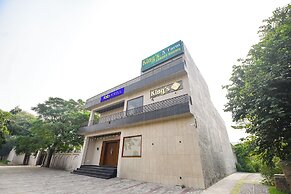 Fabhotel Kings 3 Farm