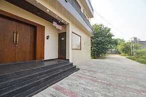 Fabhotel Kings 3 Farm