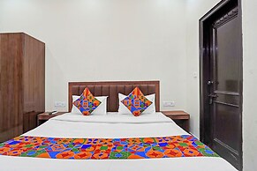 Fabhotel Winsome Inn