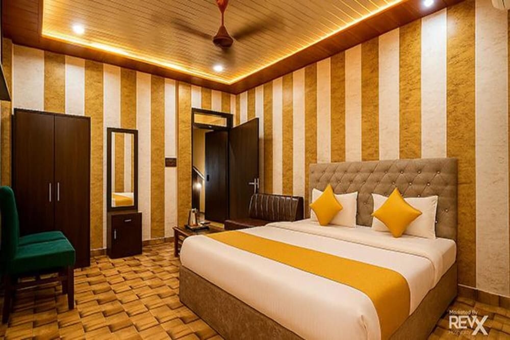 Fabhotel Balaji