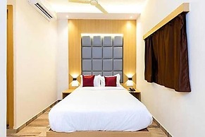 Fabhotel Aarti Residency