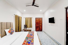 Fabhotel Vista Inn