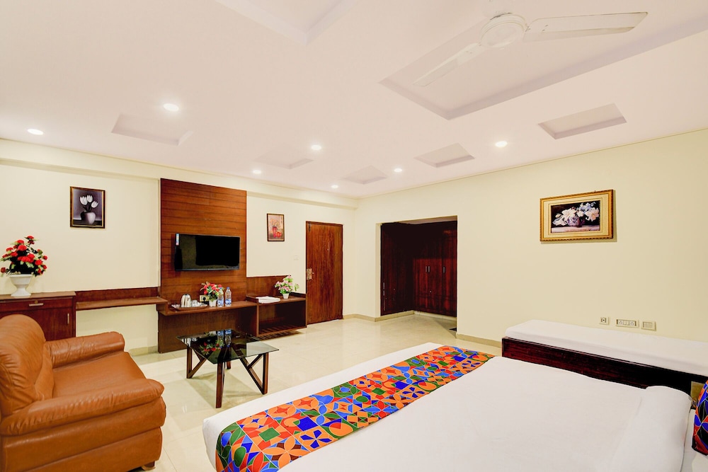 Fabhotel Vsm Suites