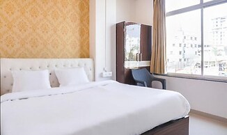 Fabhotel Nitya Executive