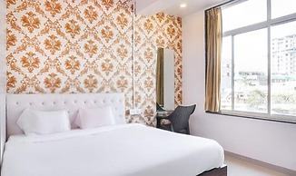 Fabhotel Nitya Executive