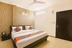 Fabhotel Golden Palm