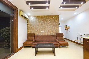 Fabhotel Golden Palm