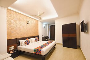 Fabhotel Golden Palm