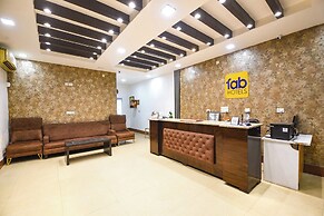 Fabhotel Golden Palm