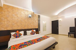 Fabhotel Golden Palm