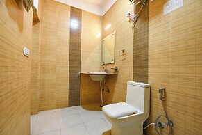 Fabhotel Golden Palm