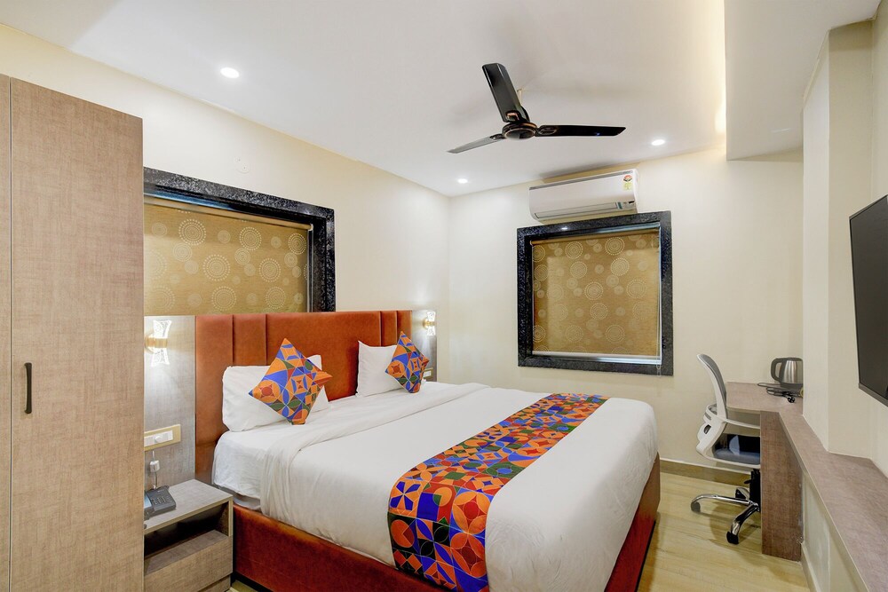 Fabhotel Mio