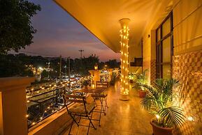 Fabhotel Surya Palace 1