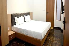 Fabhotel Bankey Bihari Bhawan
