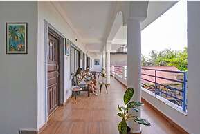 Fabhotel Golden Horizon