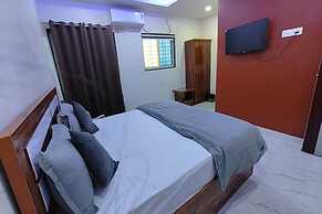 Fabhotel The Royal Inn