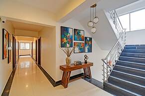 Fabhotel Panchsheel Crown