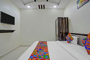 Fabhotel The Taj Majestic