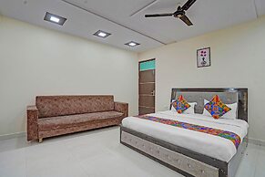 Fabhotel The Taj Majestic