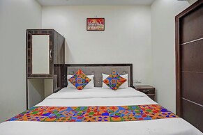 Fabhotel The Taj Majestic