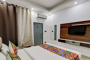 Fabhotel Groom Room