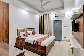 Fabhotel Groom Room