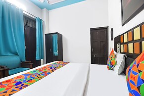 Fabhotel Decent