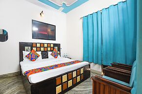 Fabhotel Decent