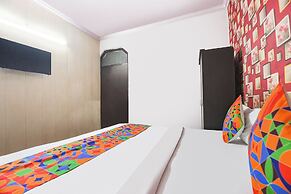 Fabhotel Decent