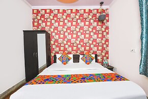 Fabhotel Decent