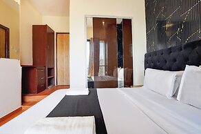 Fabhotel Freedom Star