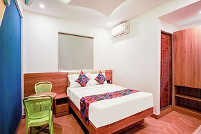 Fabhotel Sk Oak Suites